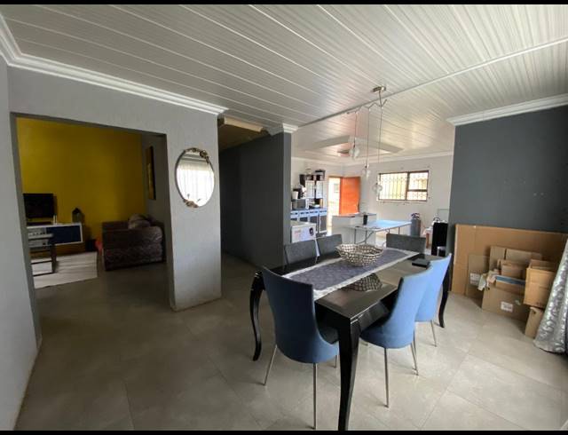 3 BEDROOM HOUSE FOR SALE IN SEBOKENG ZONE 17